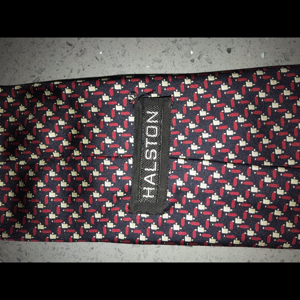 Silk tie